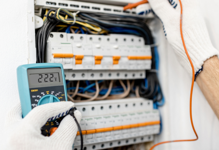 Elektrik Tesisatları ve Pano Montörlüğü Eğitimi